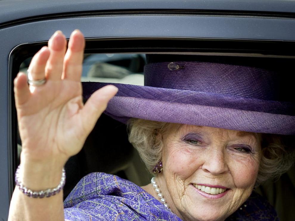 La reina Beatriz de Holanda ha abdicado en favor del príncipe Guillermo.