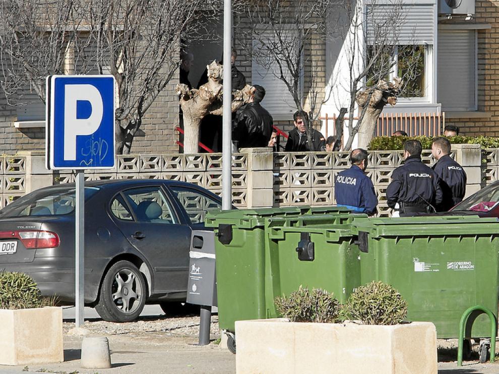 La Policía registró la vivienda que compartía con su pareja en Cadrete