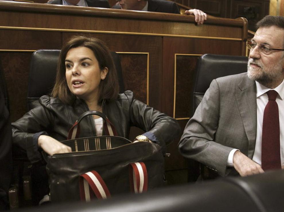 Rajoy y Sáenz de Santamaría, al inicio de la sesión de control al Ejecutivo este miércoles.