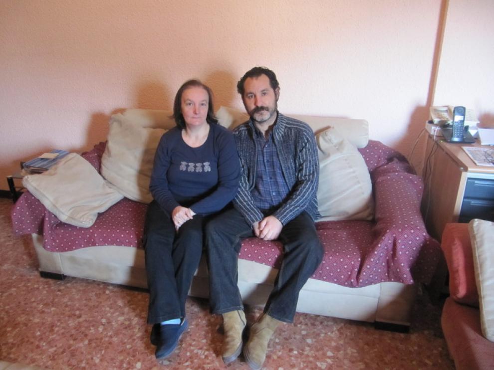 Montse Ortún y José Javier Cañizares, en su casa