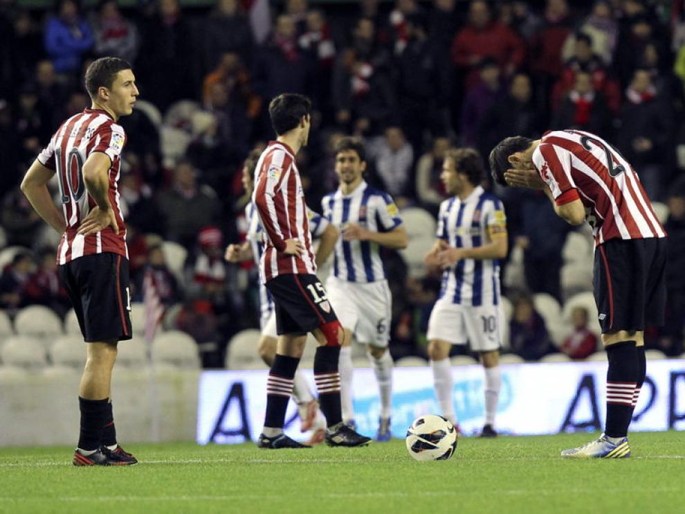 El Espanyol celebra el último gol en San Mamés