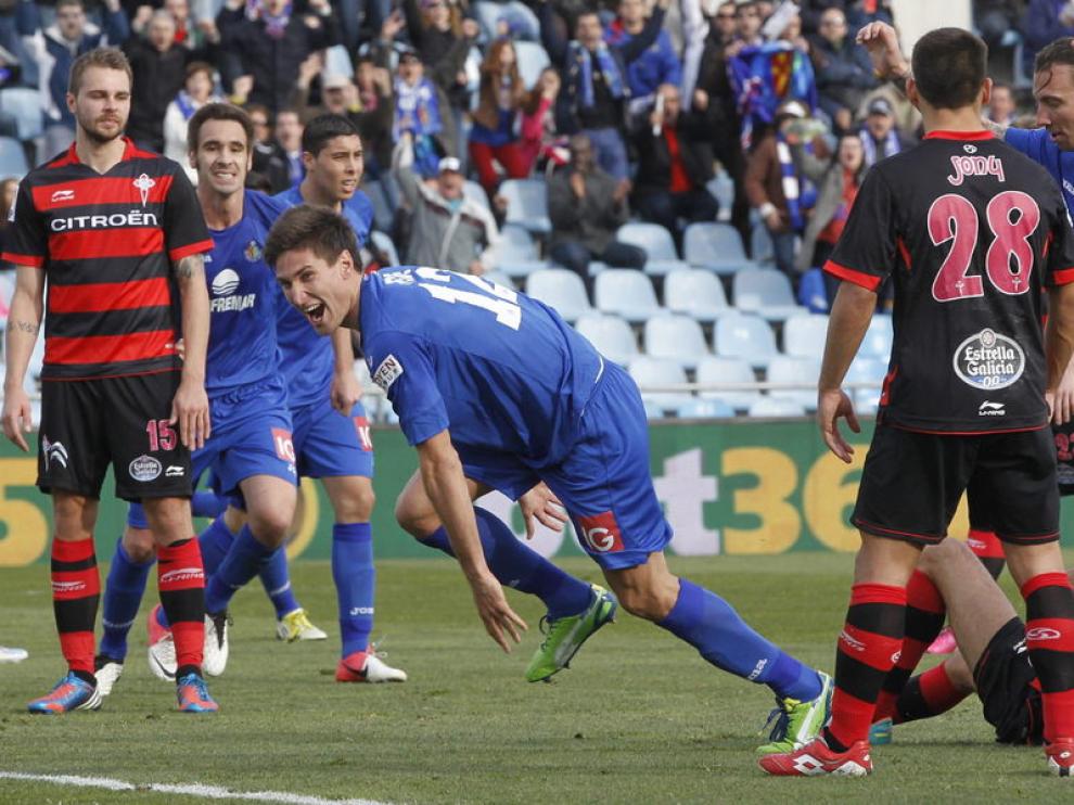 Una de las jugadas del partido
