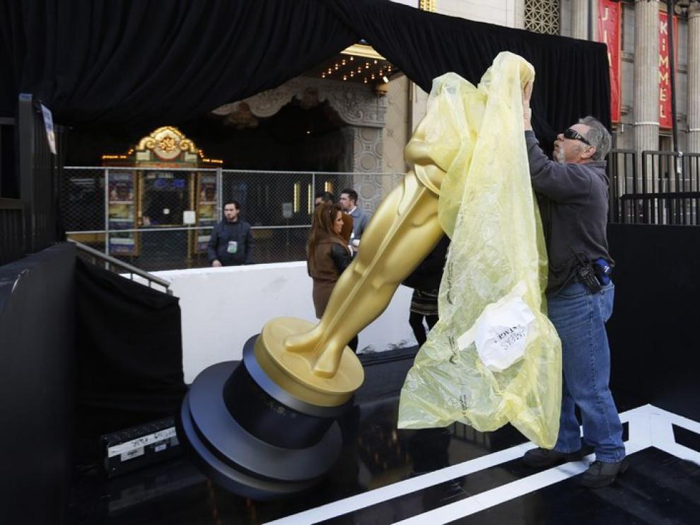 El menú ya está elegido y la alfombra desplegada para mostrar el camino al Teatro Dolby.