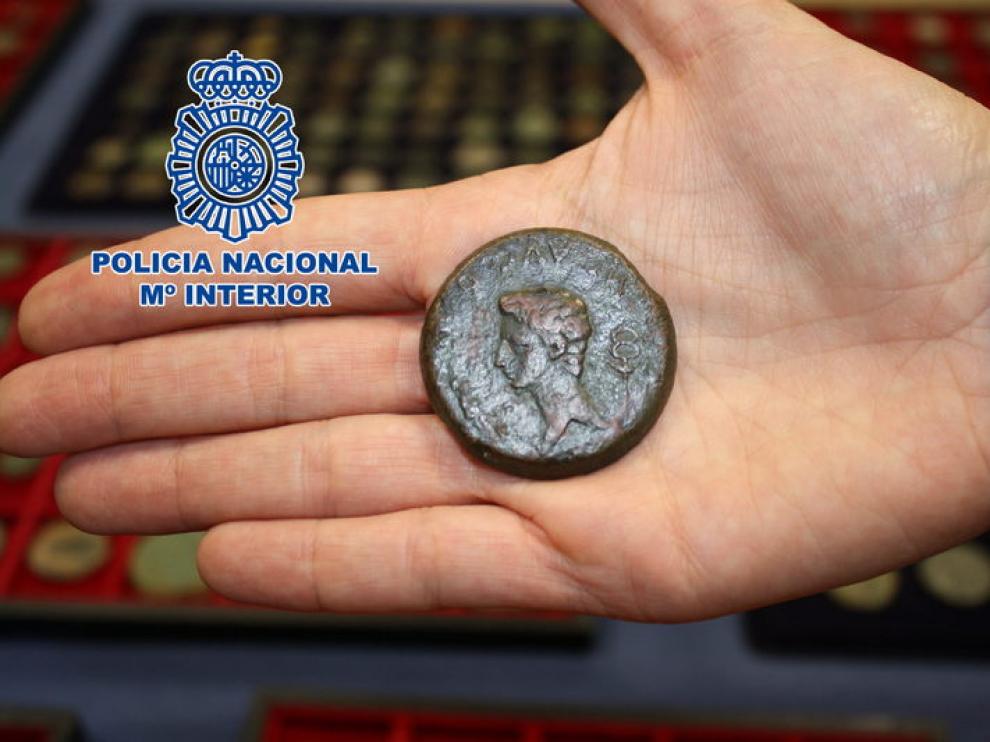 Foto de la moneda facilitada por la Policía Nacional
