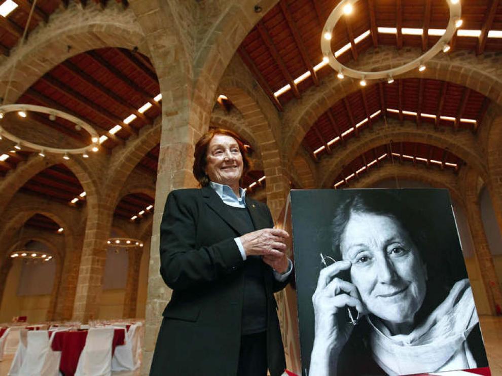 Regàs posa tras ganar el premio