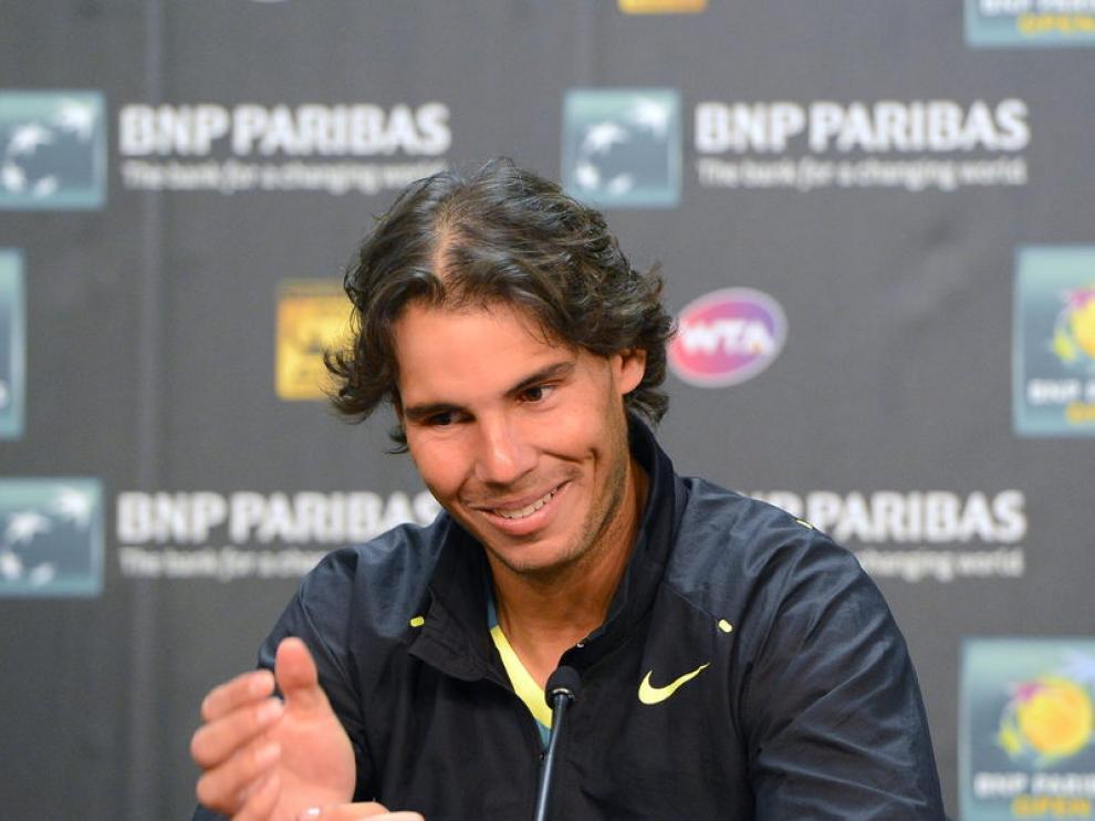 Nadal juega por primera vez en pista dura desde su retorno a la competición