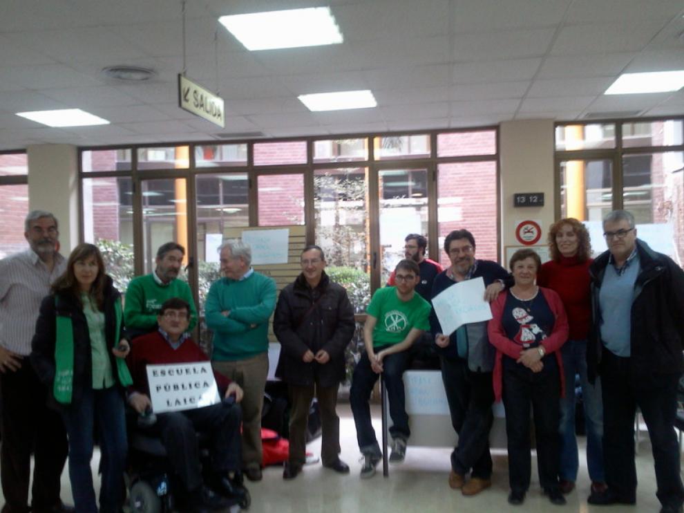 Miembros de la plataforma en defensa de la escuela pública se encerraron en Educación