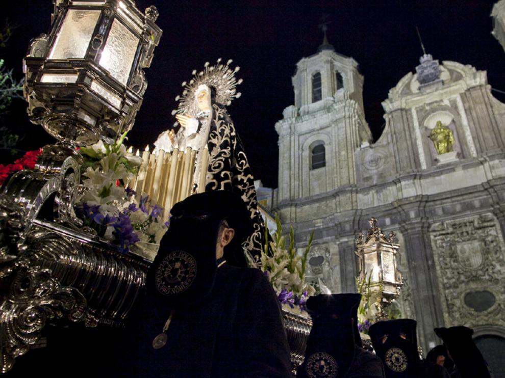 Salida de la iglesia San Cayetano de Zaragoza