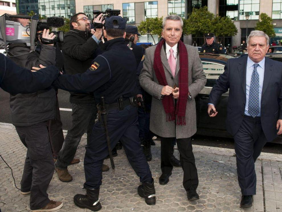 Ortega Cano, a su llegada este jueves a los juzgados.