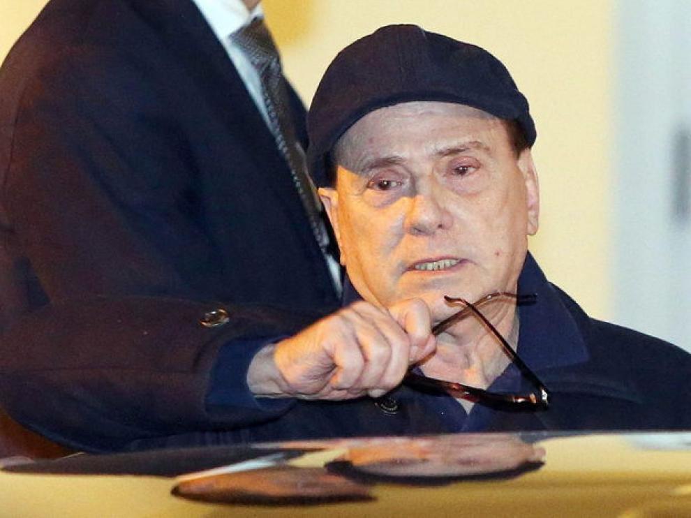 Berlusconi sale del hospital