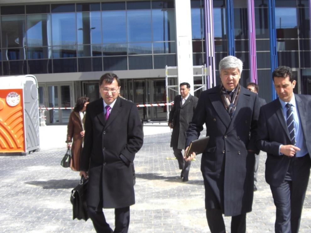 Visita de una delegación de Kazajistán al recinto de Zaragoza Empresarial