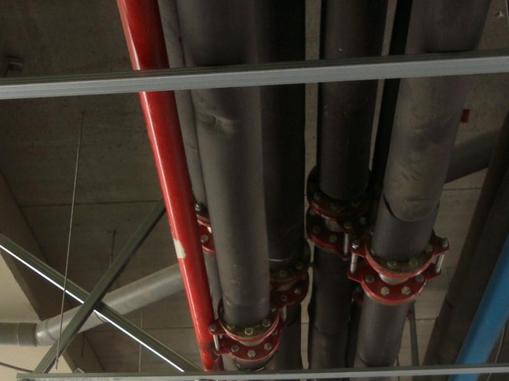 Zona inutilizada por la caída de un techo en el colegio Los Albares