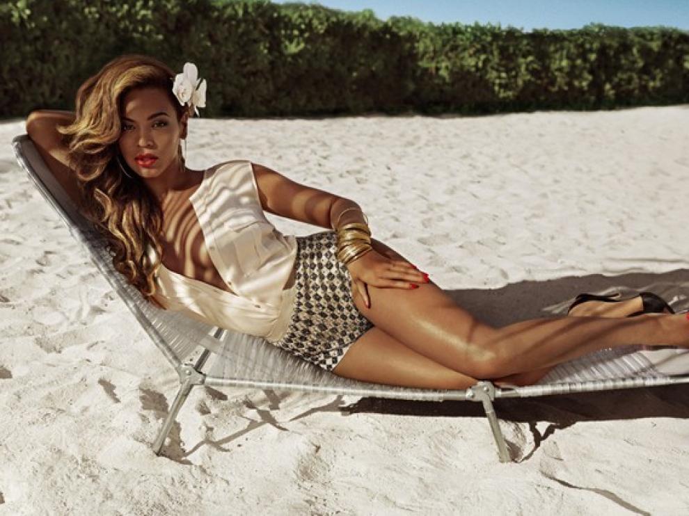 Beyonce posando para un anuncio