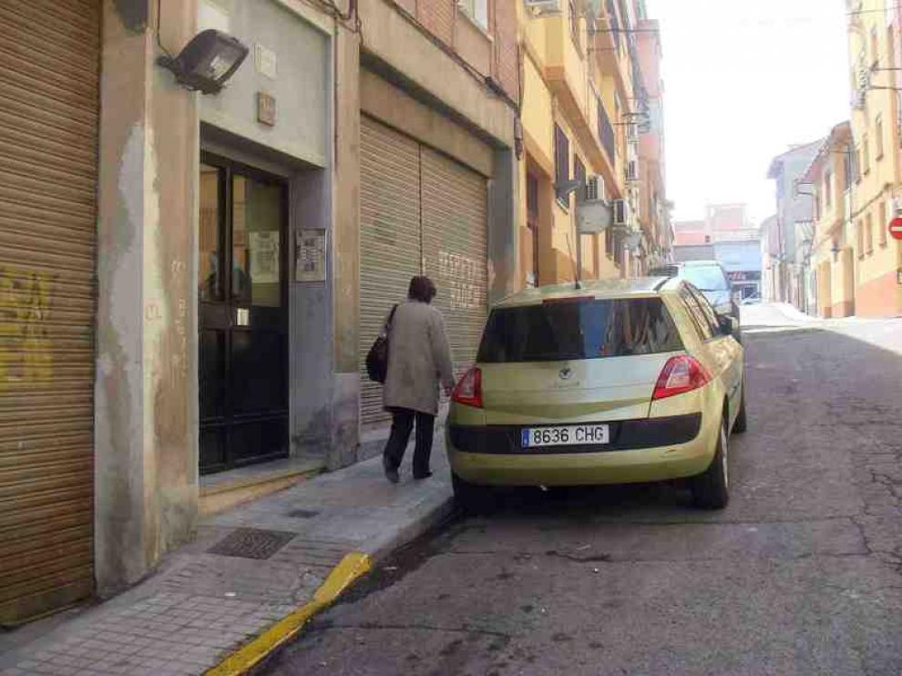 El estado general de esta calle del barrio Oliver de Zaragoza.