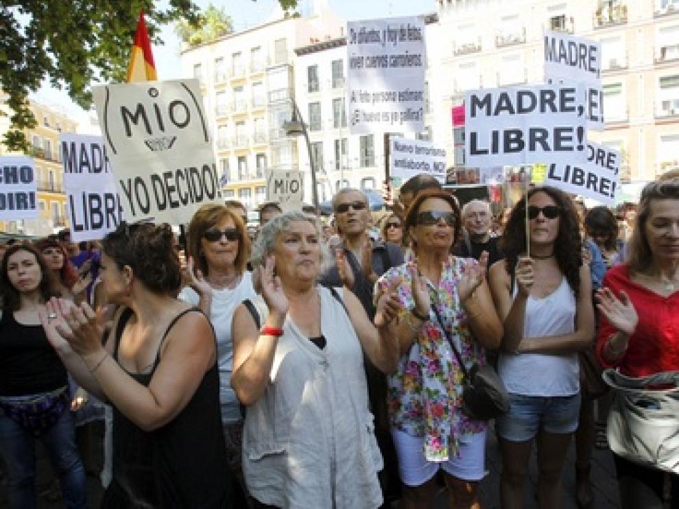 Concentraciones a favor y en contra del aborto