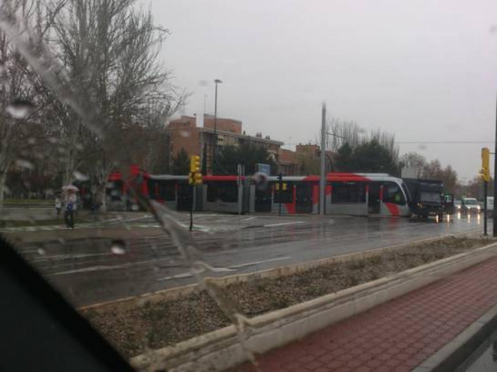 Accidente entre el tranvía y una furgoneta en el Actur