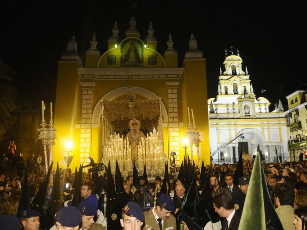 La 'madrugá' en Sevilla