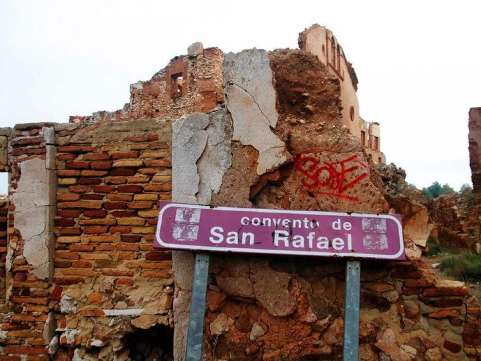 El vandalismo ha sido una de las razones para cerrar el acceso libre al viejo Belchite