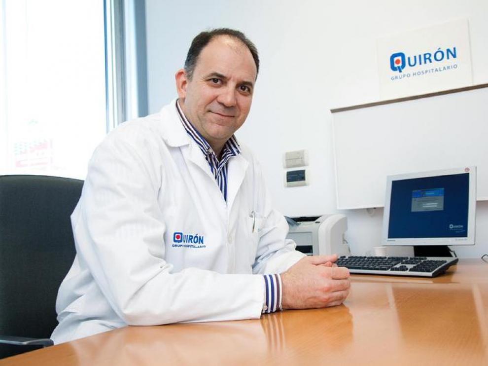 Doctor Jorge Solano del Hospital Quirón de Zaragoza