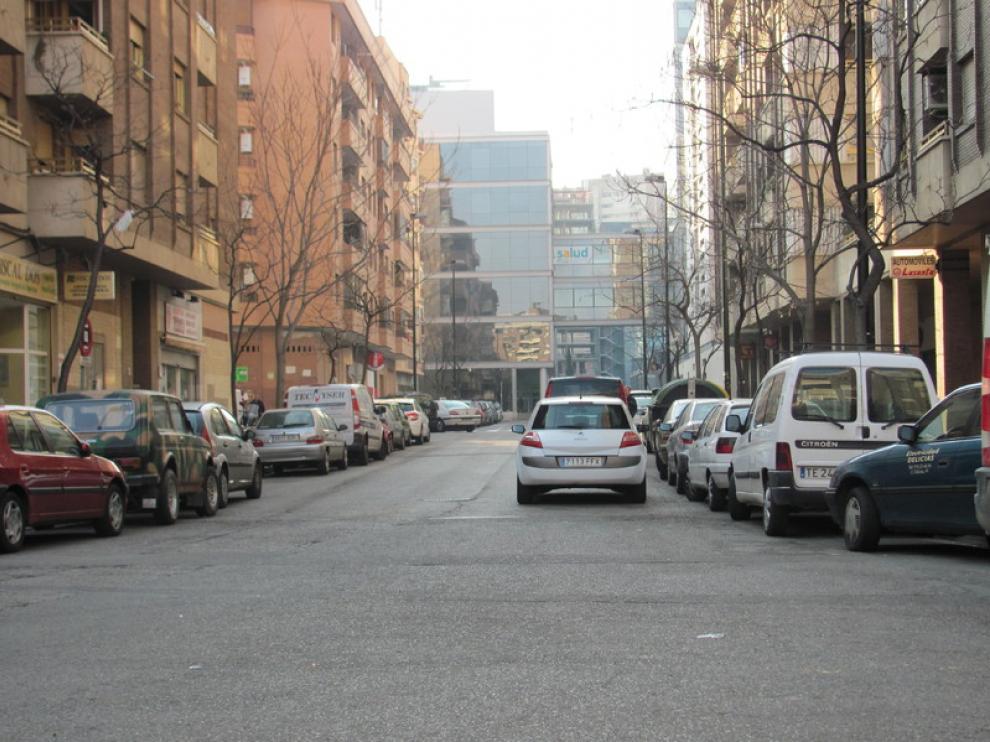 La calle Terminillo es una de las afectadas por la falta de aparcamientos.