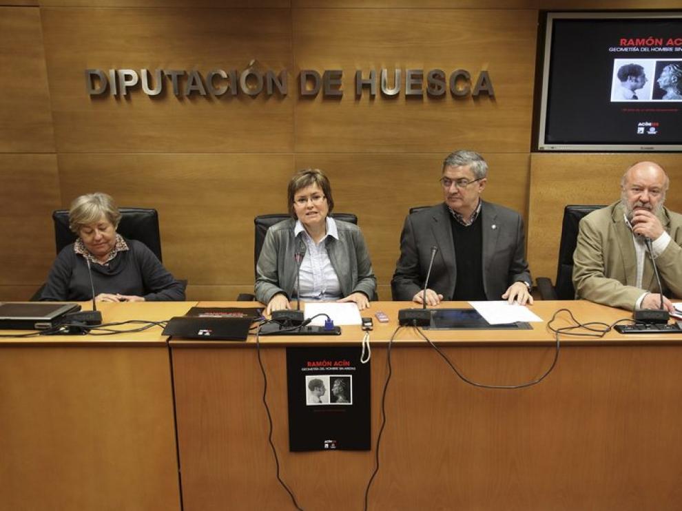 La nieta de Ramón Acín ha agradecido el recuerdo a su abuelo.