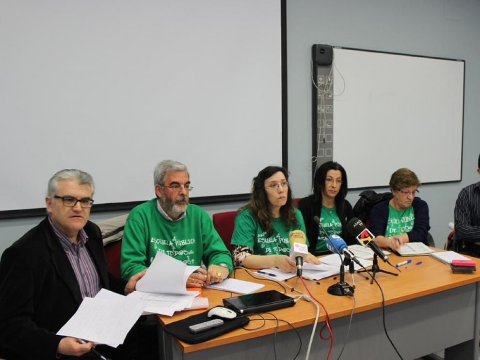 Representantes de los sindicatos UGT, CC.OO, CSI-F, CGT y STEA y de Fapar