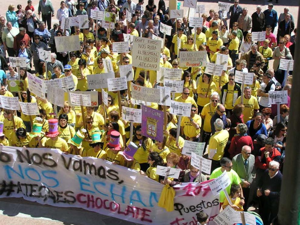 Protesta en contra del cierre de la fábrica de Huesitos