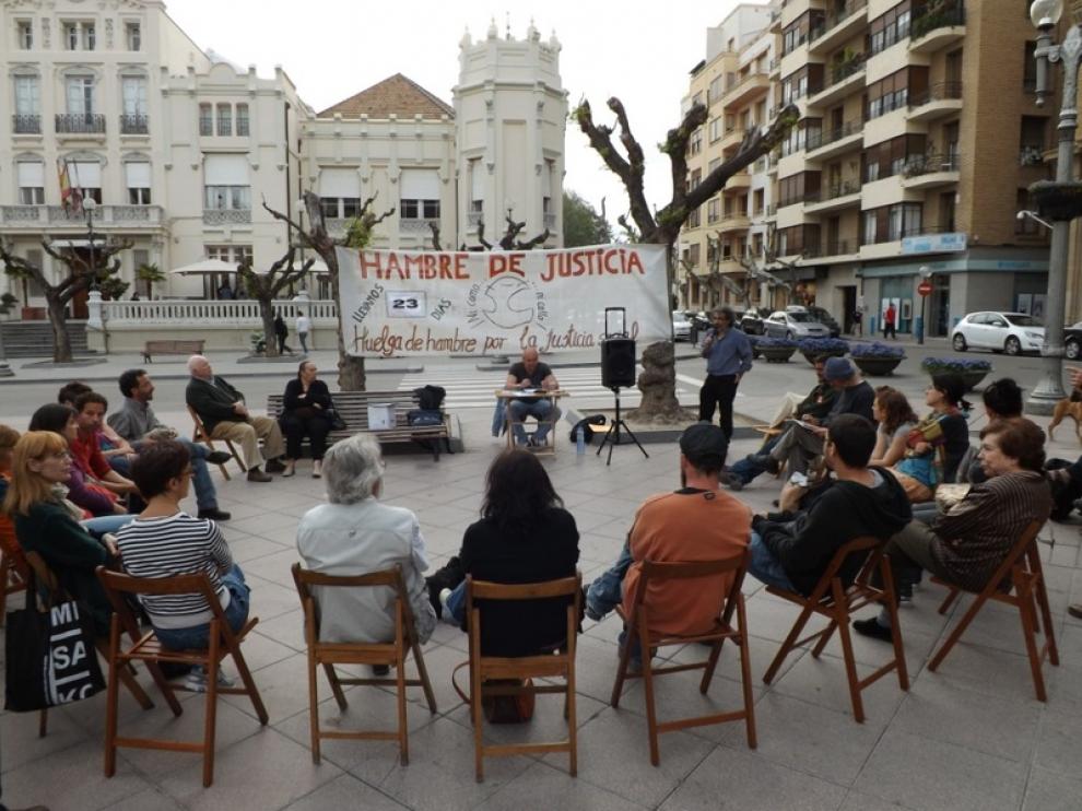 Conferencia de Francisco Palacios en la plaza de Navarra