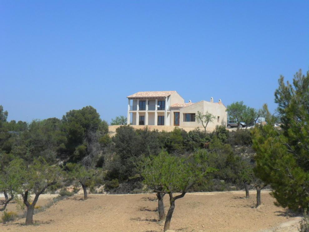 Esta es la vivienda en Arens de Lledó de Craig Rankine, un escocés que trabaja colocando conductos para petróleo por el mundo