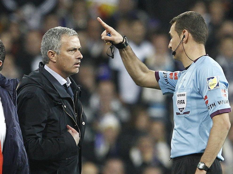Mourinho, expulsado por el colegiado Clos Gómez