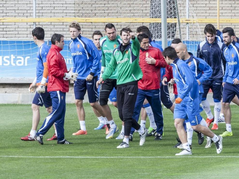 El Real Zaragoza prepara el partido con el Betis