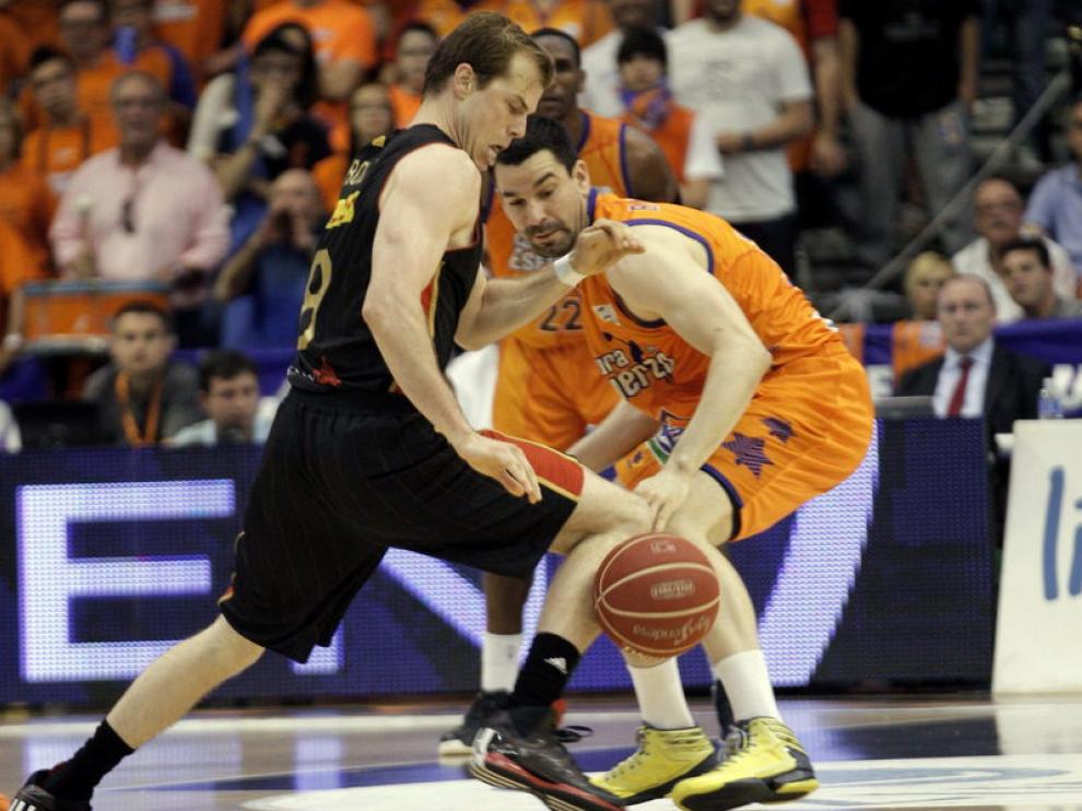 Primer partido de playoff entre el CAI Zaragoza y el Valencia