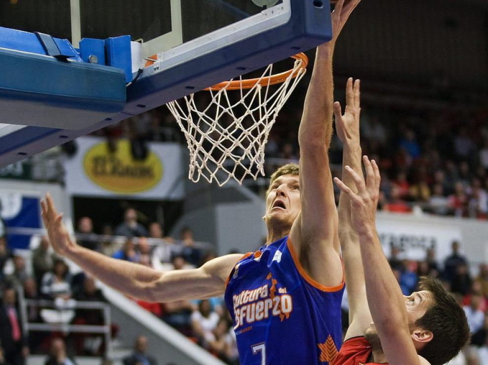 Segundo encuentro del play off que enfrentó en el Príncipe Felipe al CAI Zaragoza y al Valencia
