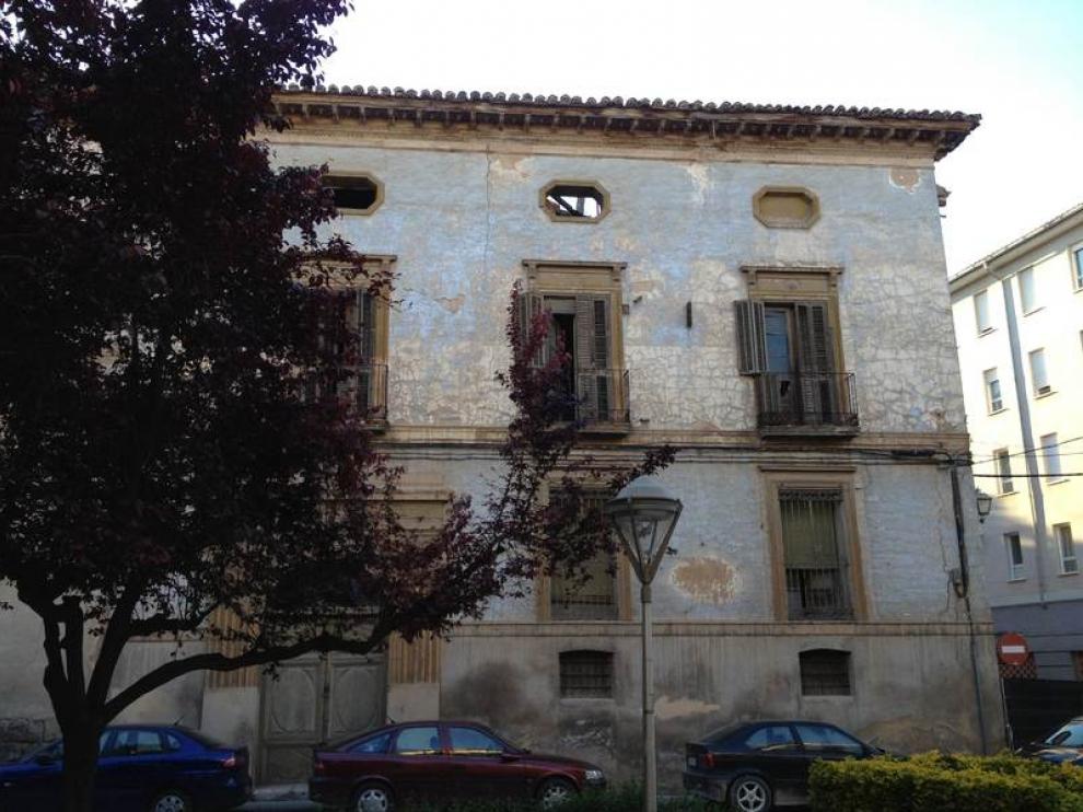 Estado del palacio de los marqueses de Villantonia en la plaza del Carmen de Calatayud