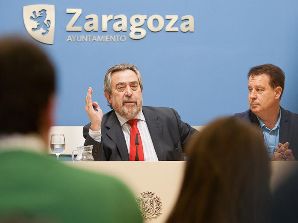 Belloch y Blasco durante la presentación de los proyectos