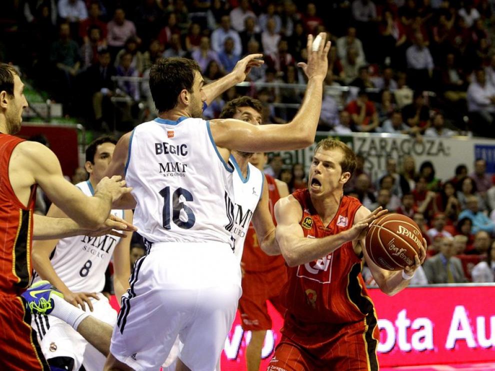 El CAI Zaragoza planta cara al Real Madrid