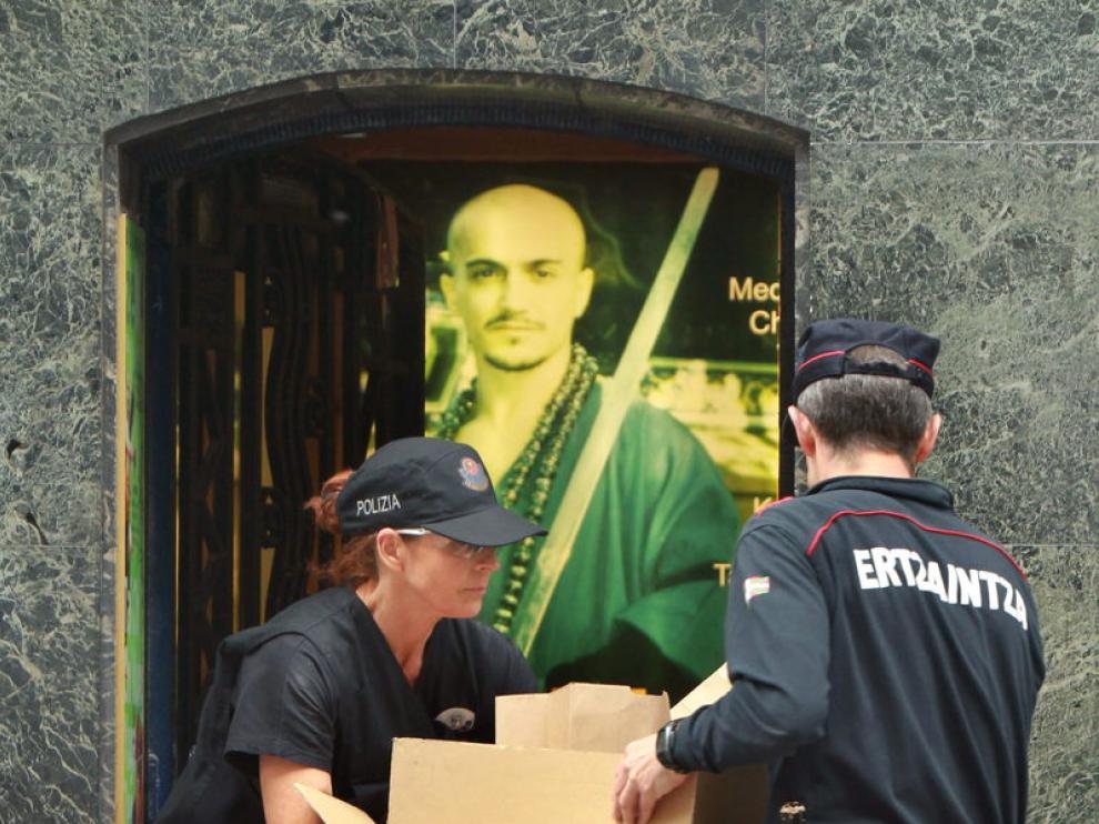 La policía encontró restos óseos en el gimnasio de Juan Carlos Aguilar