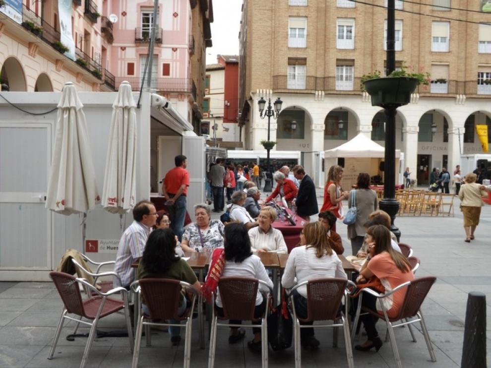 Algunas terrazas junto a la Feria del Libro