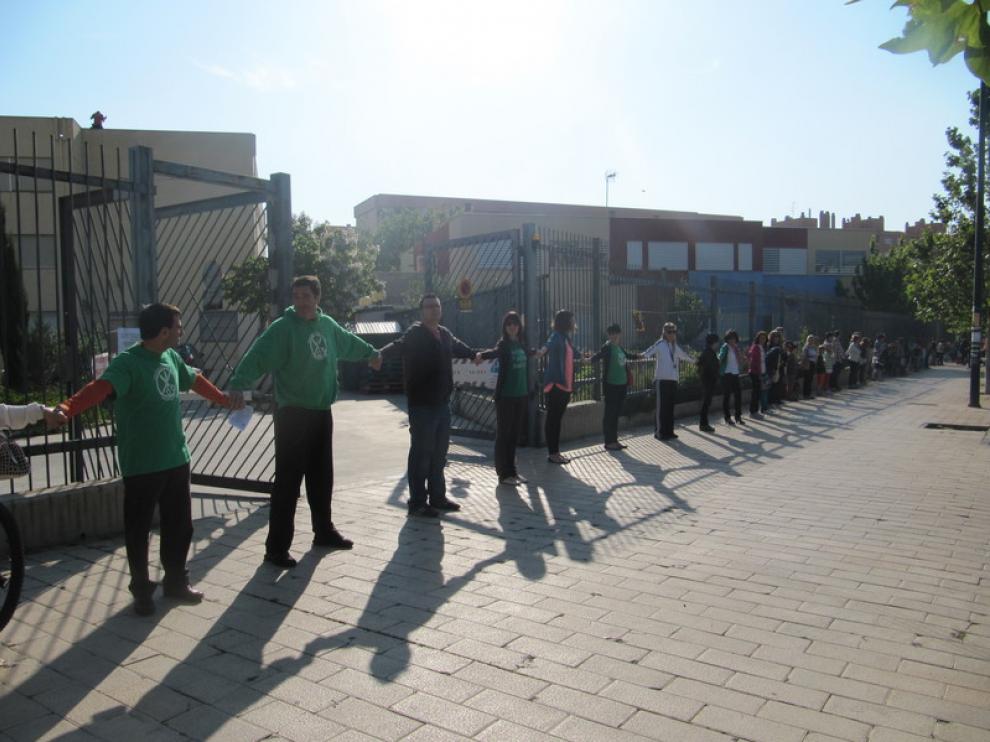 Cadena de protesta en el Hilarión Gimeno
