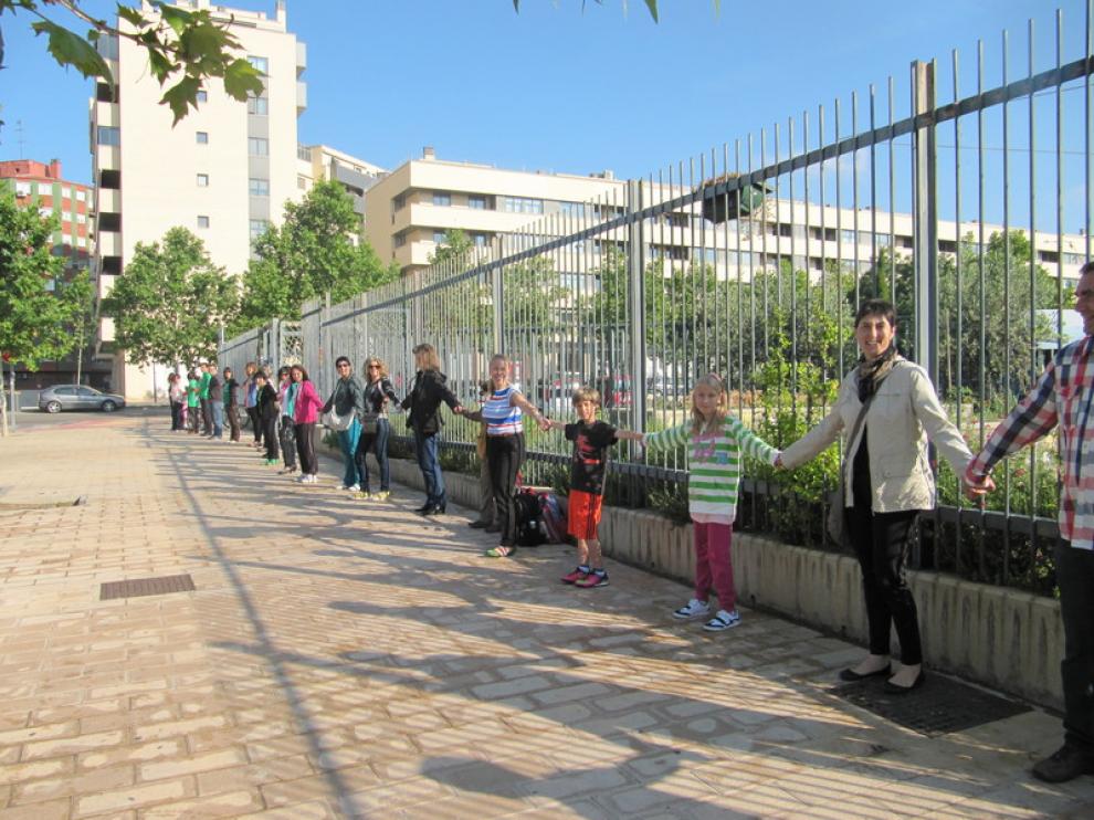 Cadena de protesta en el Hilarión Gimeno