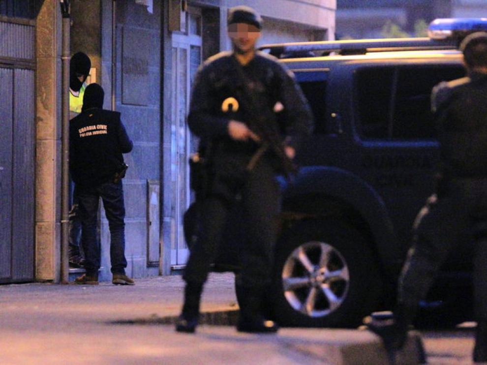 Dos presuntos miembros de ETa han sido detenidos hoy en las localidades guipuzcoanas de Andoain y Urnieta