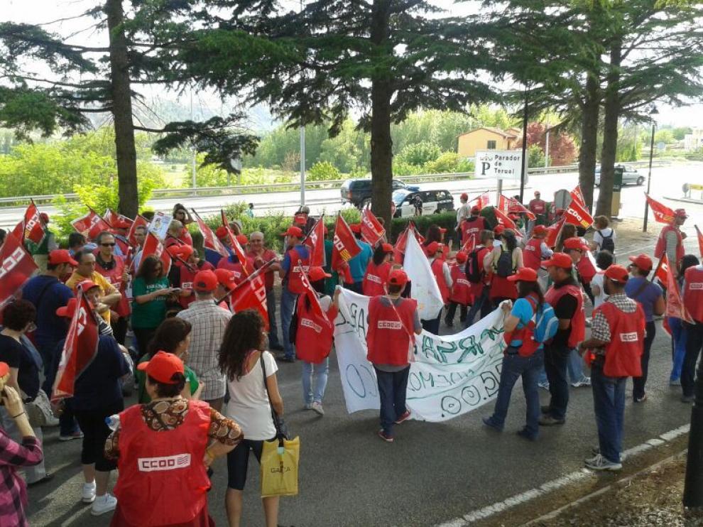 Marcha de los sindicatos contra los recortes en Teruel