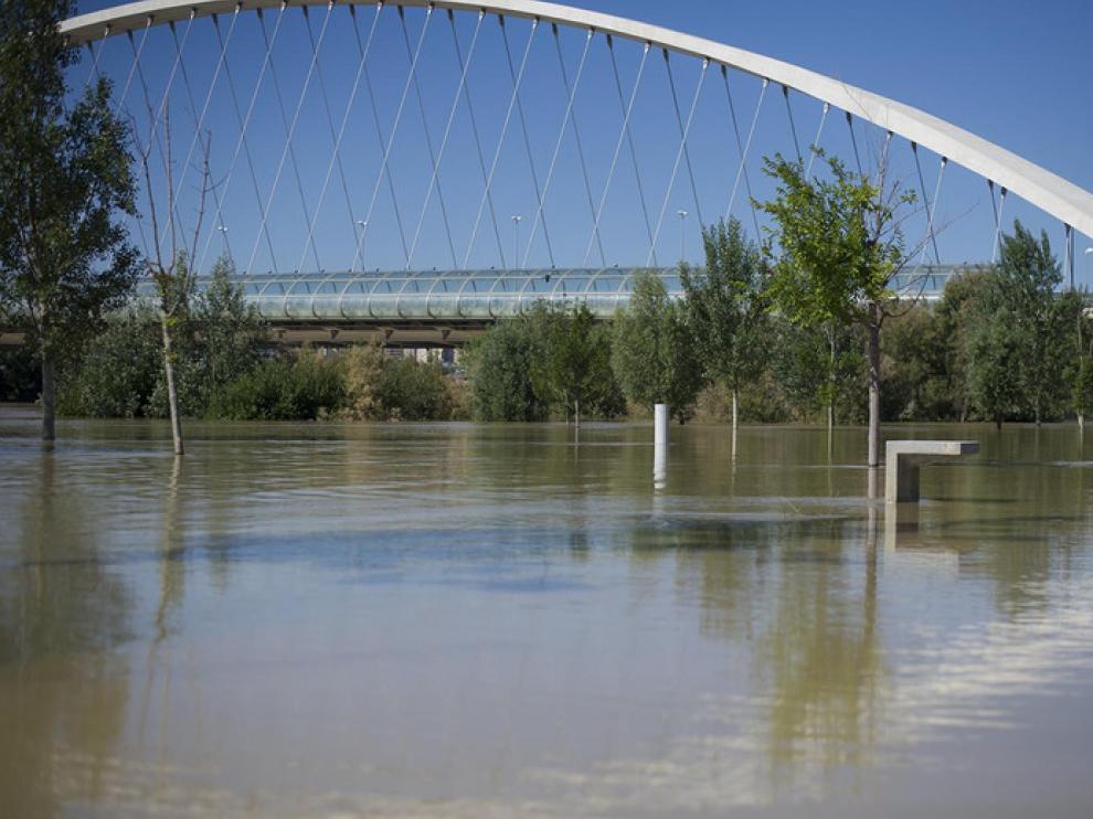 La crecida del Ebro en Zaragoza