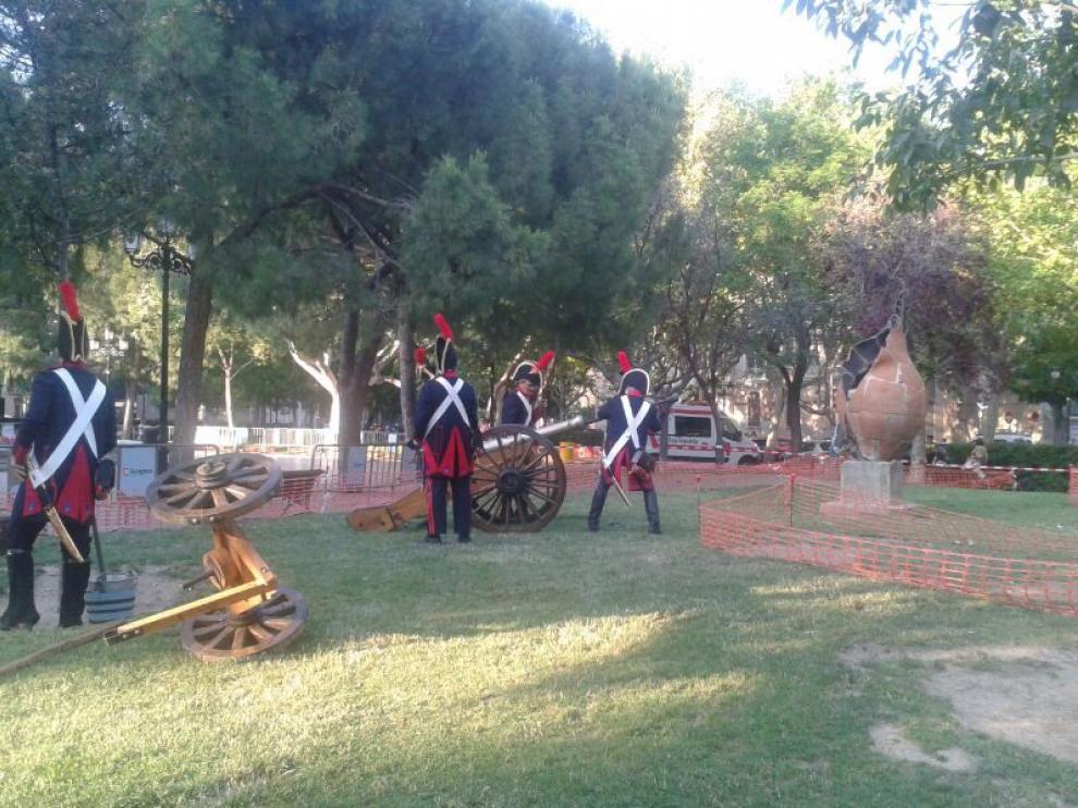 Recreación en la plaza de los Sitios de Zaragoza