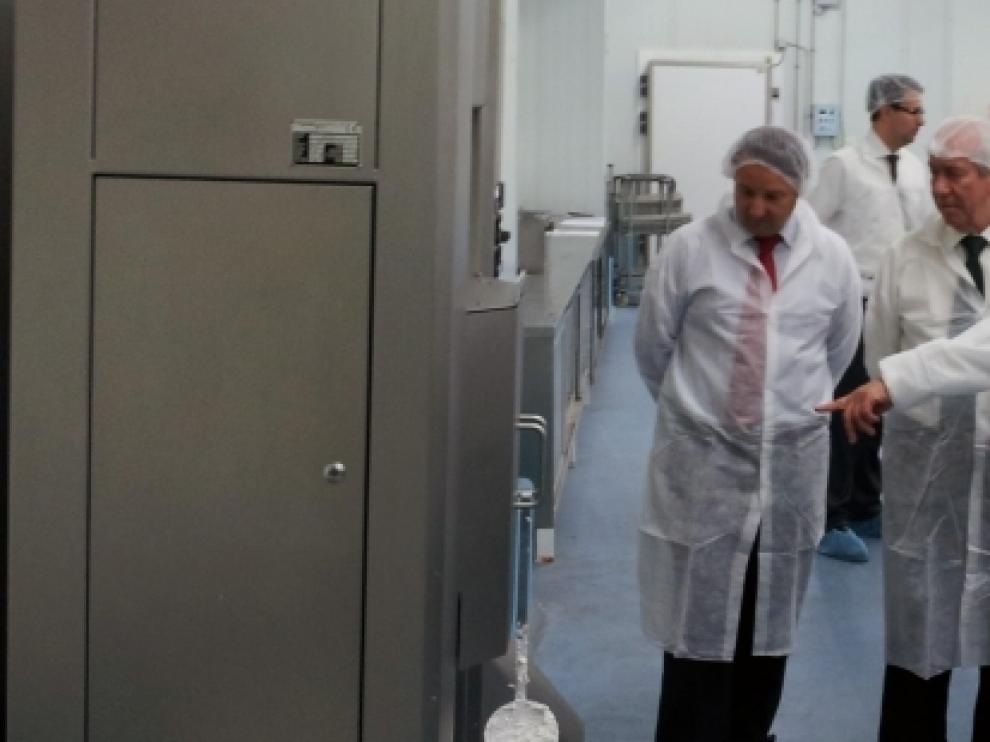 Bono visita las instalaciones de Pastesana