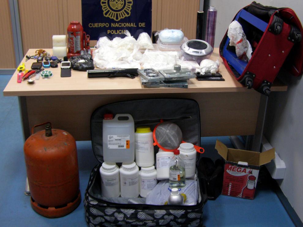 Droga y material intervenido