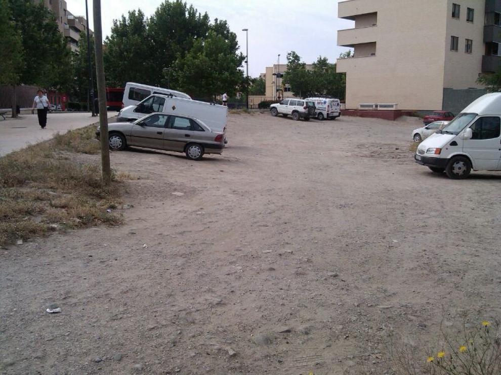 Solar junto a Casa Solans