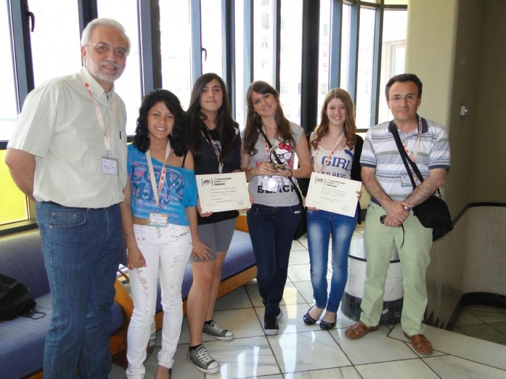 Foto de los participantes en el cortometraje