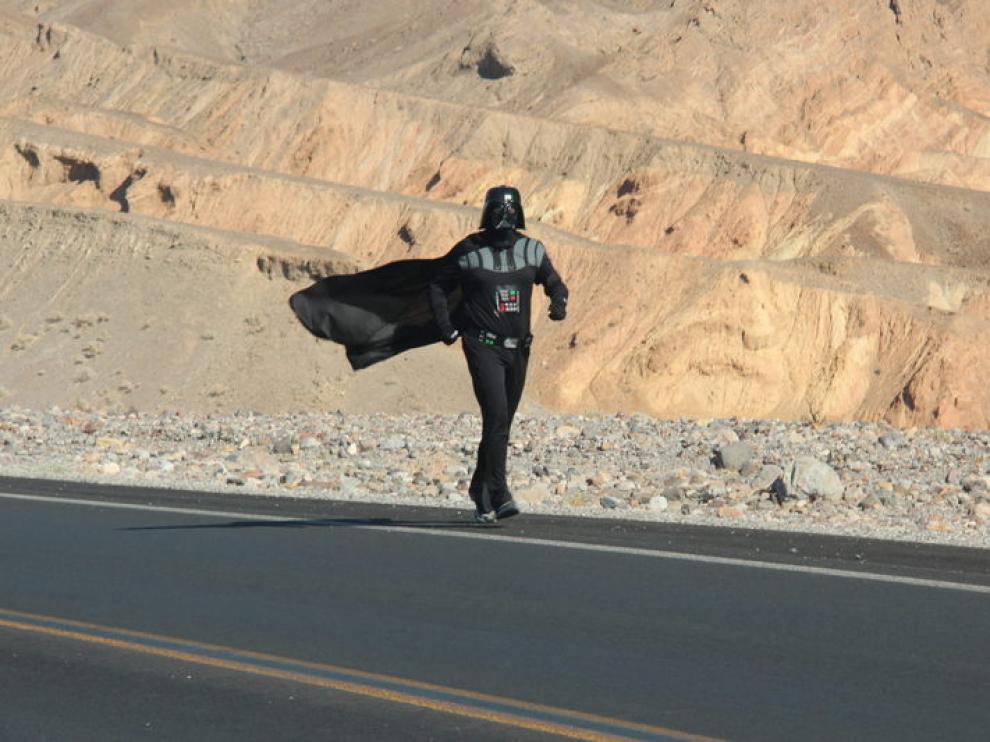 Jonathan Rice vestido de Darth Vader