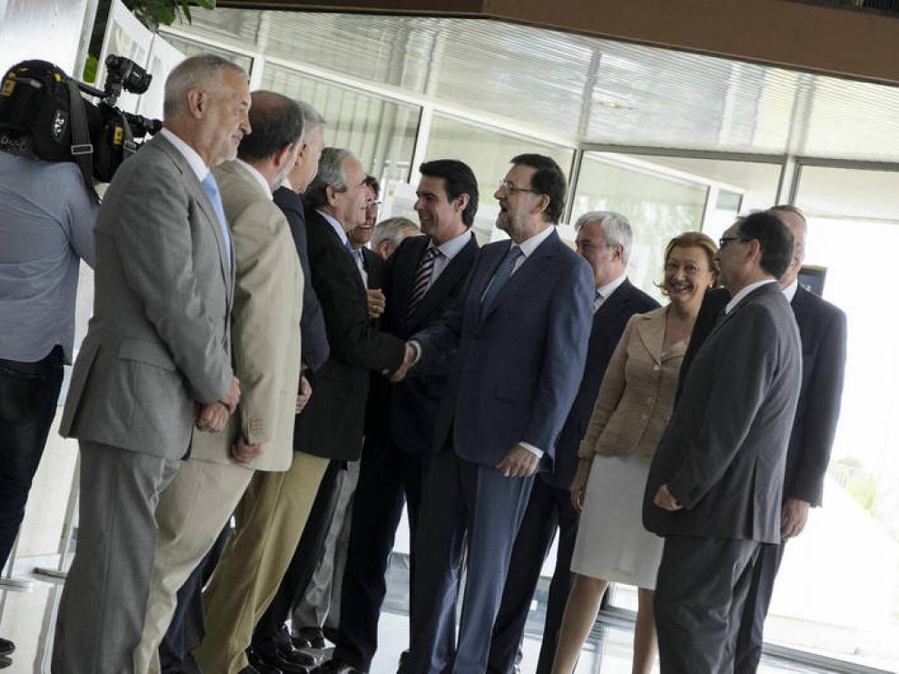 Mariano Rajoy y José Manuel Soria, a su llegada a la planta de GM